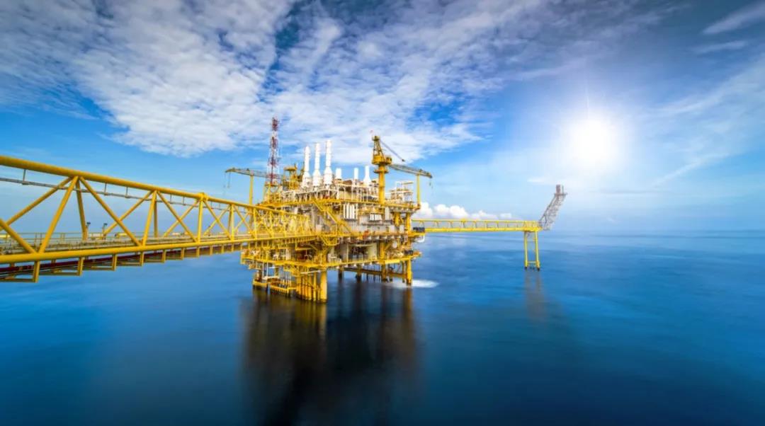 石油钻井平台.jpg 石油钻井平台.jpg